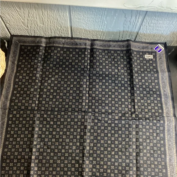 Yves Saint Laurent Black and Gold Scarf - Picture 1 of 2